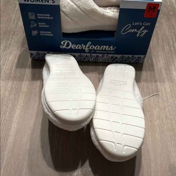 NEW! Dearfoams Women's Memory Foam Soft Slippers Various Sizes Indoor Outdoor - Picture 4 of 7